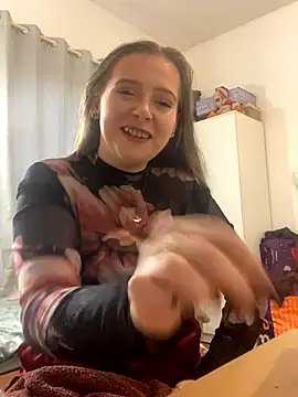 LiahLovexoxx online show from 12-17-25, 02:01