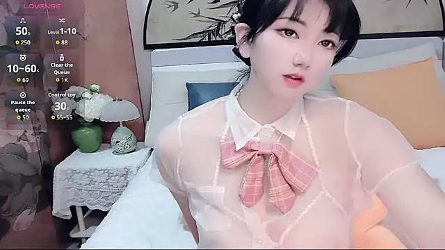 Snapshot of Ella99 chatting on 12-03-25, 01:53 Ella99 online show from 12-03-25, 01:53