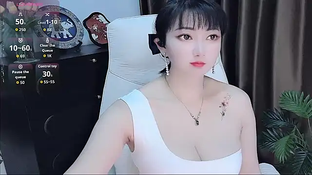 Snapshot of Ella99 chatting on 01-13-26, 02:22 Ella99 online show from 01-13-26, 02:22