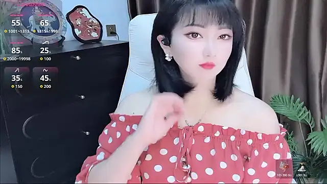 Snapshot of Ella99 chatting on 01-15-26, 11:04 Ella99 online show from 01-15-26, 11:04