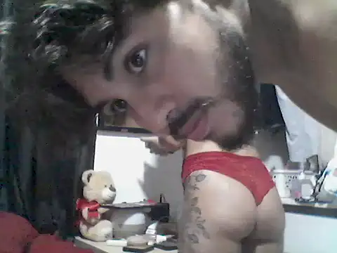 Snapshot of meninadeparis chatting on 11-10-25, 02:49 meninadeparis online show from 11-10-25, 02:49