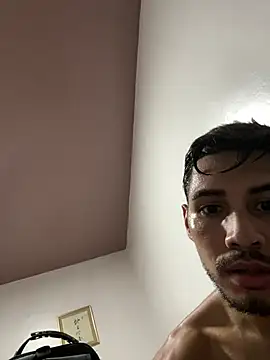 Snapshot of meninadeparis chatting on 02-04-26, 10:26 meninadeparis online show from 02-04-26, 10:26