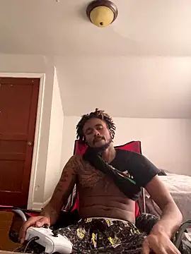 Snapshot of youngbull_dada chatting on 01-17-26, 09:18 youngbull dada online show from 01-17-26, 09:18