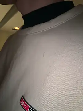 JadonZ 04263 online show from 11-03-25, 06:03