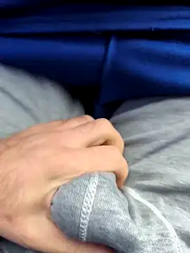 Snapshot of hakan07383 chatting on 02-06-26, 05:45 hakan07383 online show from 02-06-26, 05:45