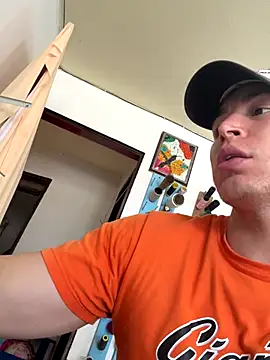 Snapshot of AlexanderBianchi2 chatting on 11-07-25, 03:34 AlexanderBianchi2 online show from 11-07-25, 03:34