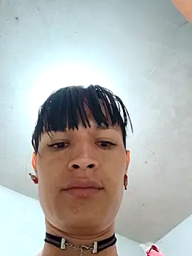 Snapshot of PaulinaLondra2 chatting on 11-16-25, 05:18 PaulinaLondra2 online show from 11-16-25, 05:18