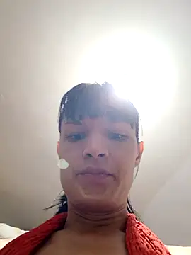 Snapshot of PaulinaLondra2 chatting on 11-26-25, 12:22 PaulinaLondra2 online show from 11-26-25, 12:22