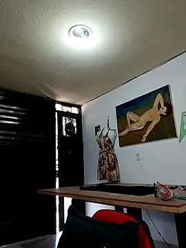 Snapshot of PaulinaLondra2 chatting on 11-27-25, 12:40 PaulinaLondra2 online show from 11-27-25, 12:40