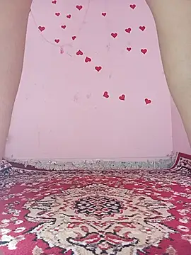 Snapshot of Saniya76 chatting on 06-26-26, 02:54 Saniya76 online show from 06-26-26, 02:54