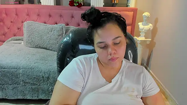 Snapshot of _chelsea_24 chatting on 02-21-26, 06:25 chelsea 24 online show from 02-21-26, 06:25