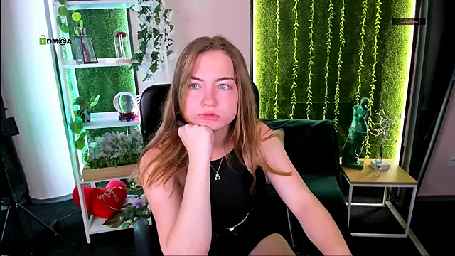 Snapshot of baby_hotte chatting on 06-26-26, 05:45 baby hotte online show from 06-26-26, 05:45