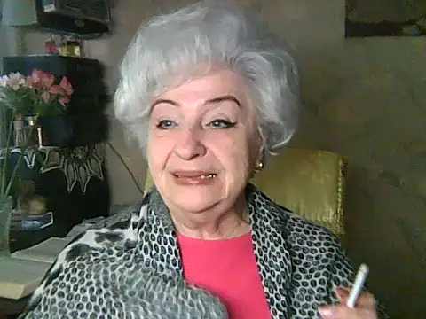 Snapshot of ValeriaKroww chatting on 04-26-26, 04:54 ValeriaKroww online show from 04-26-26, 04:54