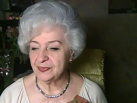 Snapshot of ValeriaKroww chatting on 05-15-26, 05:09 ValeriaKroww online show from 05-15-26, 05:09