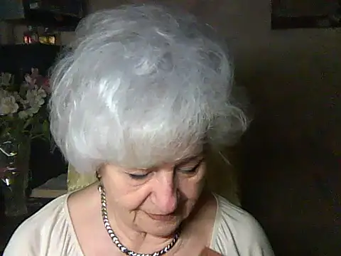 Snapshot of ValeriaKroww chatting on 05-16-26, 04:39 ValeriaKroww online show from 05-16-26, 04:39