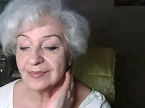 Snapshot of ValeriaKroww chatting on 05-23-26, 06:51 ValeriaKroww online show from 05-23-26, 06:51