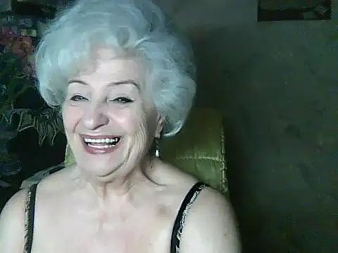 Snapshot of ValeriaKroww chatting on 06-20-26, 02:58 ValeriaKroww online show from 06-20-26, 02:58