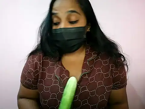 Mathi cam online show from 06-18-26, 04:11
