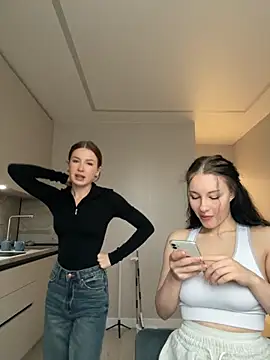 Snapshot of MelissaPinkiss chatting on 12-04-25, 07:17 MelissaPinkiss online show from 12-04-25, 07:17