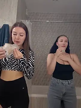 Snapshot of MelissaPinkiss chatting on 12-15-25, 01:26 MelissaPinkiss online show from 12-15-25, 01:26