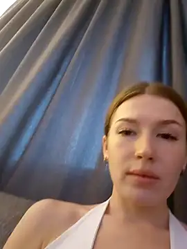 Snapshot of MelissaPinkiss chatting on 12-21-25, 01:07 MelissaPinkiss online show from 12-21-25, 01:07