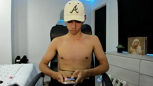 Snapshot of _rhys_jagger chatting on 11-16-25, 10:15 rhys jagger online show from 11-16-25, 10:15