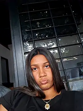 lapicarona18 online show from 12-02-25, 09:21