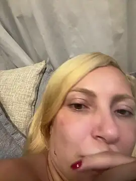 melisboa online show from 02-17-26, 03:47