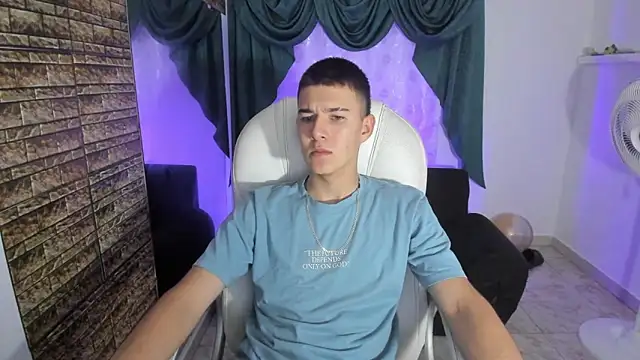 Aleck Boy online show from 11-22-25, 08:08