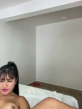 LiaAcosta online show from 11-04-25, 04:44