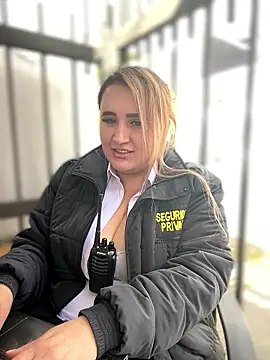 Isabel Noir online show from 01-18-26, 03:27