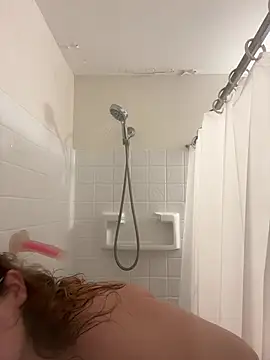 FreakyDreama online show from 05-08-26, 02:44