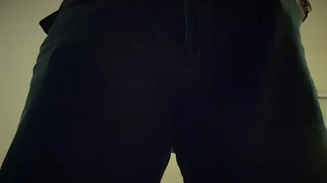 Snapshot of centerfieldshow chatting on 11-08-25, 12:33 centerfieldshow online show from 11-08-25, 12:33