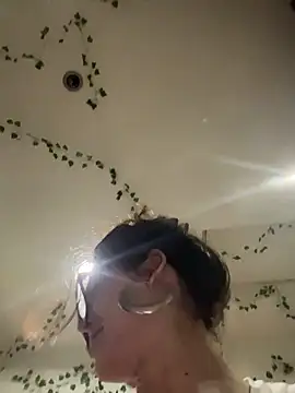 Snapshot of zowi101 chatting on 03-04-26, 11:55 zowi101 online show from 03-04-26, 11:55