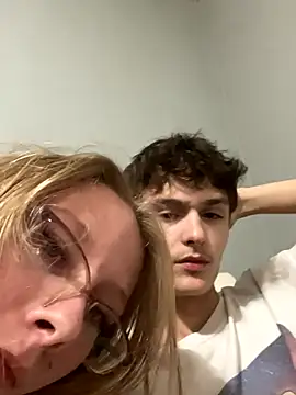 Snapshot of Witness_Us chatting on 11-04-25, 07:18 Witness Us online show from 11-04-25, 07:18