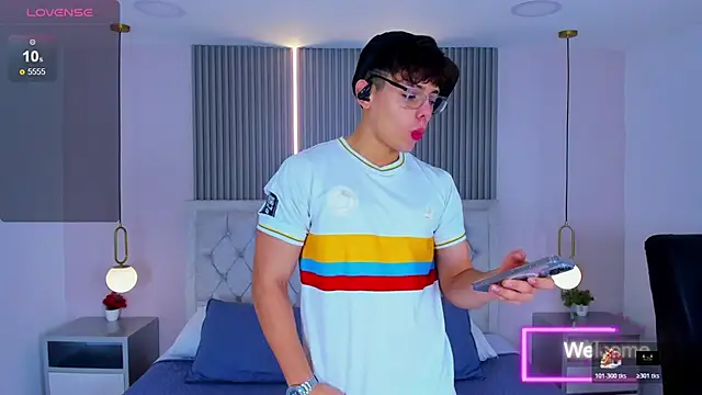 Snapshot of jhoumod_21_ chatting on 11-21-25, 03:16 jhoumod 21 online show from 11-21-25, 03:16