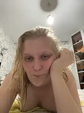 hotgoodgirll online show from 12-01-25, 07:41