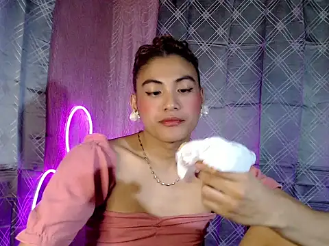 Snapshot of ursexykittykat_xx chatting on 04-21-26, 03:07 ursexykittykat xx online show from 04-21-26, 03:07