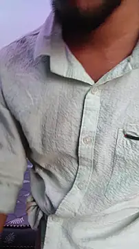 Snapshot of sageer097 chatting on 11-22-25, 05:06 sageer097 online show from 11-22-25, 05:06