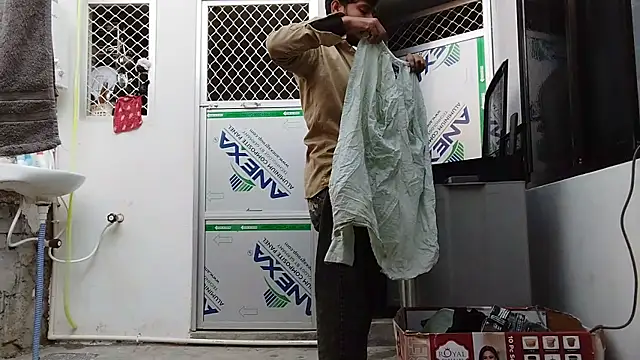 Snapshot of sageer097 chatting on 12-15-25, 07:23 sageer097 online show from 12-15-25, 07:23