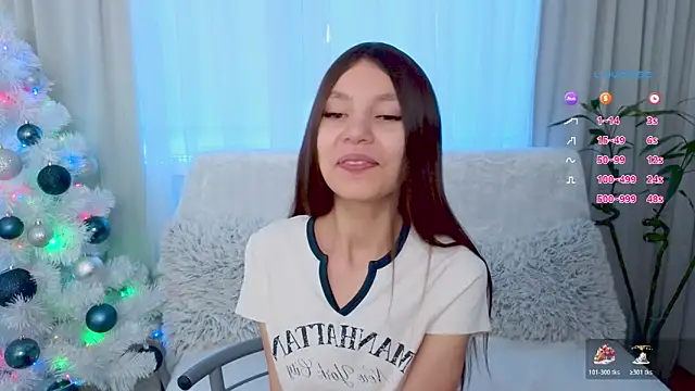 Snapshot of Little__Lunaa chatting on 01-11-26, 09:58 Little Lunaa online show from 01-11-26, 09:58