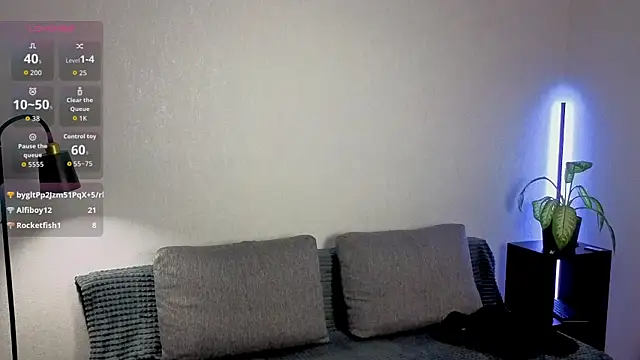 violetwluv online show from 01-11-26, 09:20