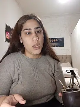 Snapshot of nahiarabiel33 chatting on 06-15-26, 07:05 nahiarabiel33 online show from 06-15-26, 07:05