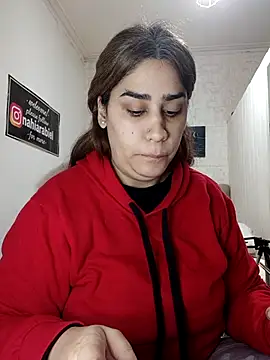 Snapshot of nahiarabiel33 chatting on 07-02-26, 04:13 nahiarabiel33 online show from 07-02-26, 04:13