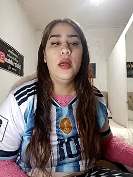 Snapshot of nahiarabiel33 chatting on 07-15-26, 04:23 nahiarabiel33 online show from 07-15-26, 04:23