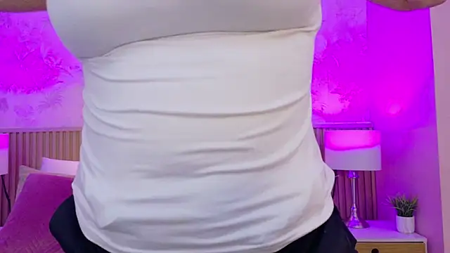 ValeriaMonet online show from 04-21-26, 01:42