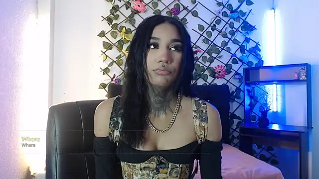 Snapshot of lyam_ebony_ chatting on 12-14-25, 03:12 lyam ebony online show from 12-14-25, 03:12