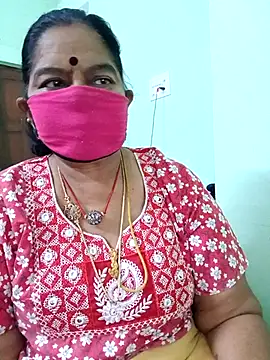 Snapshot of savithasree chatting on 11-18-25, 04:22 savithasree online show from 11-18-25, 04:22