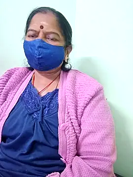 Snapshot of savithasree chatting on 12-15-25, 05:39 savithasree online show from 12-15-25, 05:39