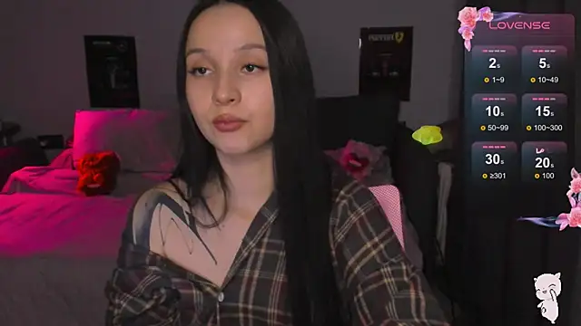 Snapshot of BabyMooon chatting on 12-15-25, 05:17 BabyMooon online show from 12-15-25, 05:17